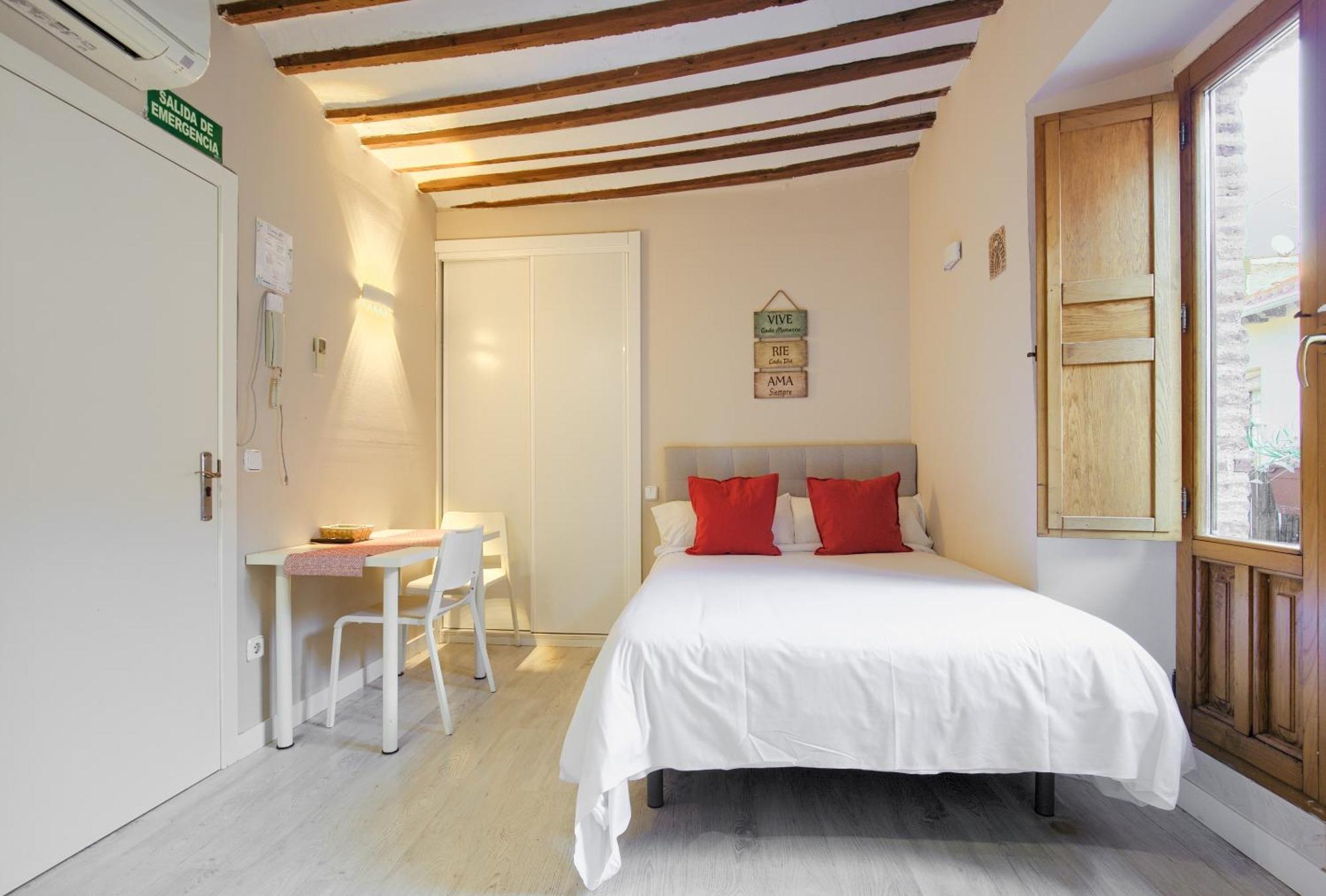 Apartamentos Ryc Alcalá de Henares Exterior foto
